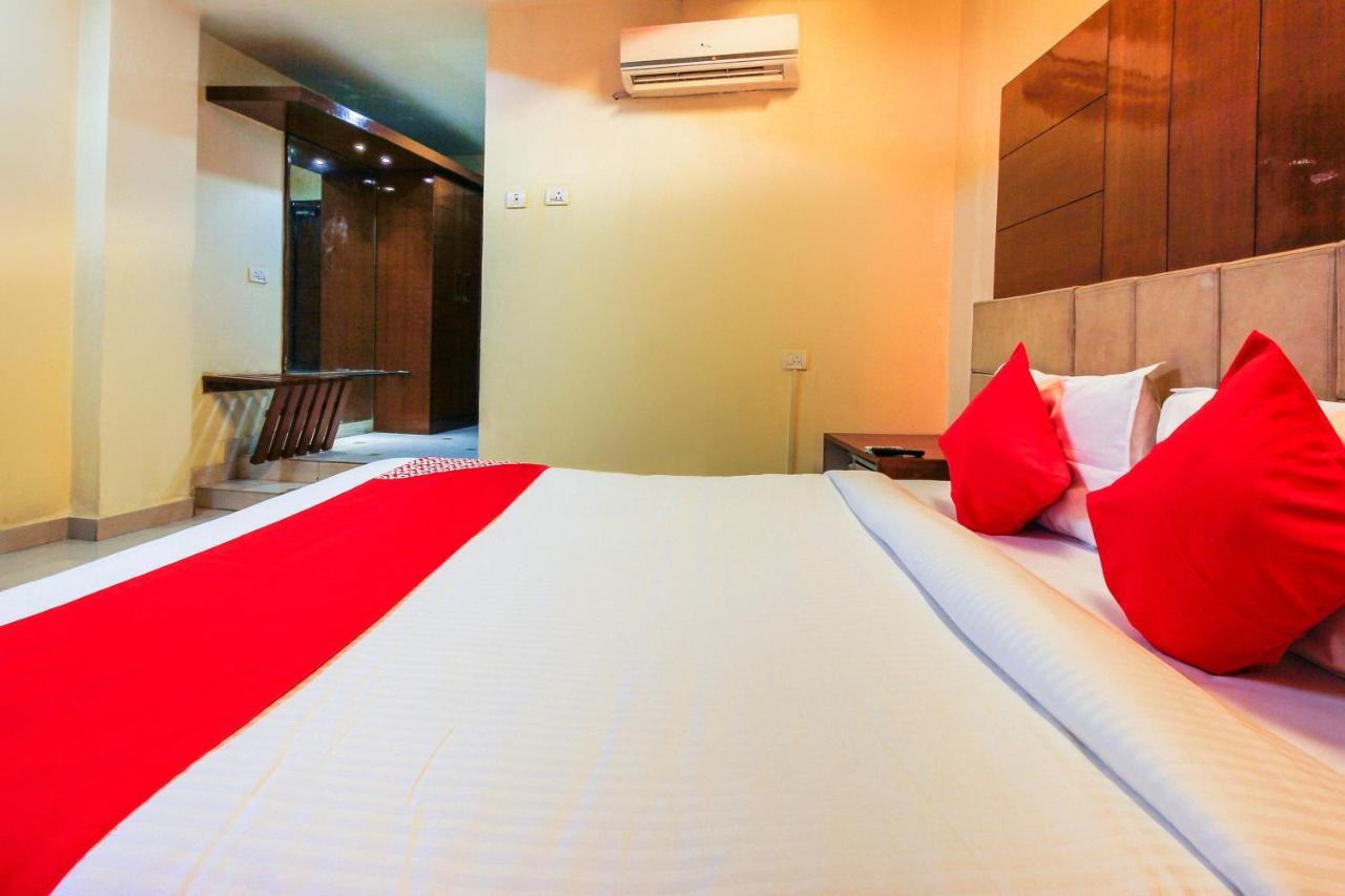 Oyo Hotel Metro International Near Lb Stadium Hyderabad Ngoại thất bức ảnh