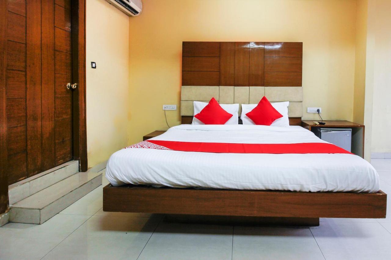 Oyo Hotel Metro International Near Lb Stadium Hyderabad Ngoại thất bức ảnh