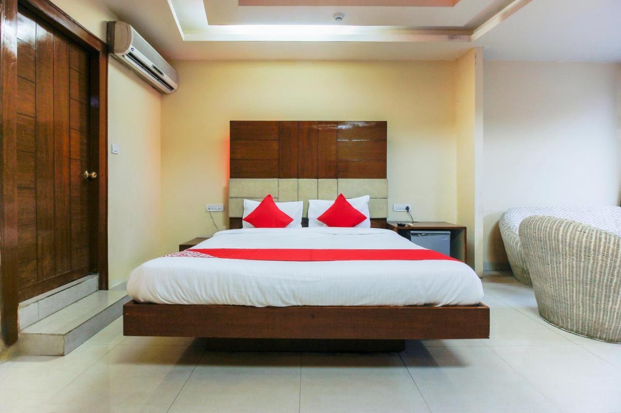Oyo Hotel Metro International Near Lb Stadium Hyderabad Ngoại thất bức ảnh