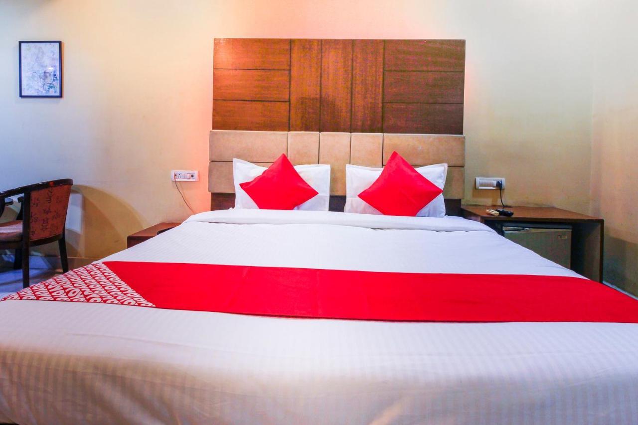 Oyo Hotel Metro International Near Lb Stadium Hyderabad Ngoại thất bức ảnh