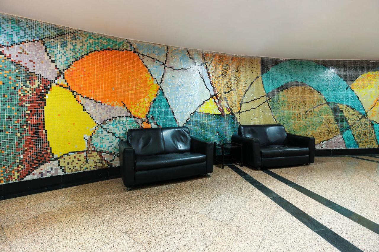 Oyo Hotel Metro International Near Lb Stadium Hyderabad Ngoại thất bức ảnh